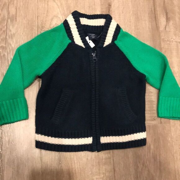 🎉1 hr sale🎉Gap Jacket☘️ - Picture 2 of 4